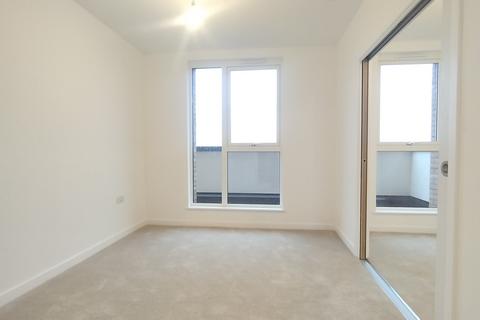 1 bedroom apartment to rent, Farine Avenue, HAYES