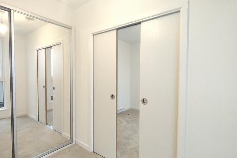 1 bedroom apartment to rent, Farine Avenue, HAYES