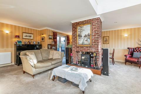 4 bedroom detached house for sale, Windmill View, Scholes, Holmfirth