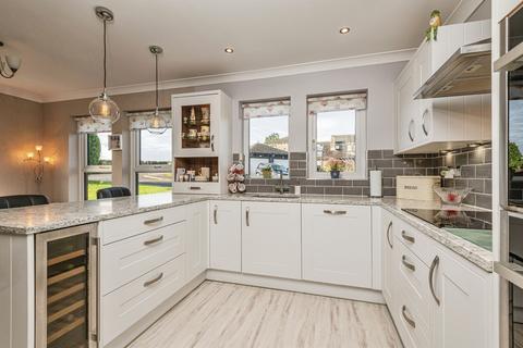 4 bedroom detached house for sale, Windmill View, Scholes, Holmfirth