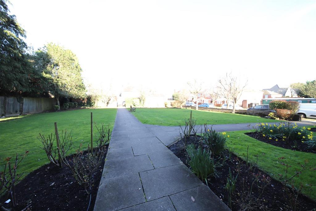 Garden 1.jpg