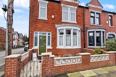 4 bedroom semi-detached house for sale, Randlesham Street, Prestwich, M25