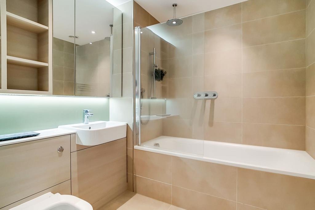 10 Bathroom 6