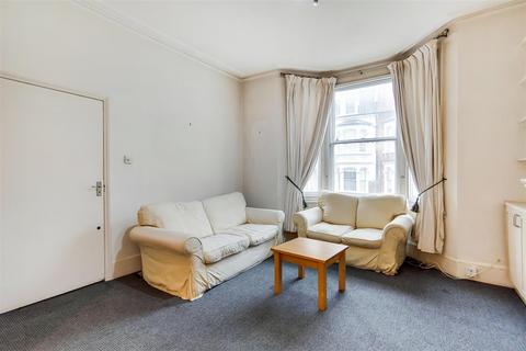 2 bedroom flat to rent, Dawes Road,