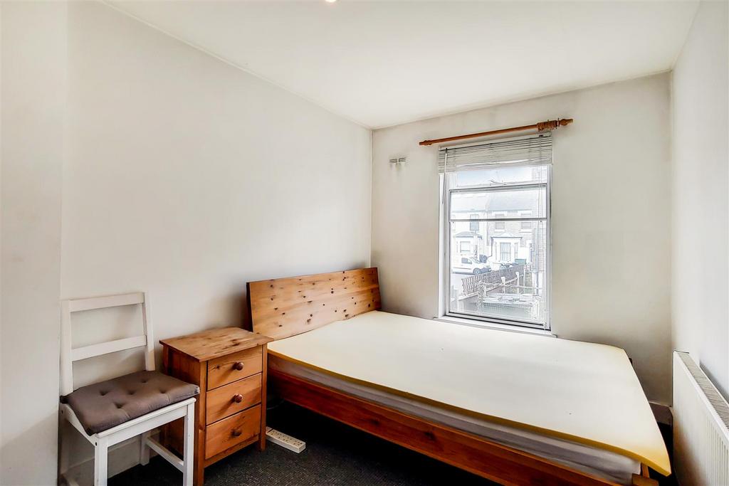 4 Main Bedroom-1.jpg