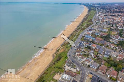 1 bedroom flat for sale, Southbourne Overcliff Drive, Bournemouth, BH6 3