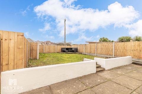 1 bedroom flat for sale, Southbourne Overcliff Drive, Bournemouth, BH6 3