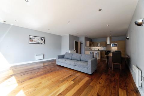 2 bedroom flat to rent, Western Gateway, London, E16