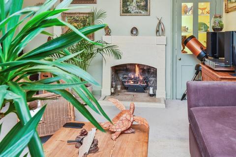 2 bedroom flat for sale, St. Mary Street, Chippenham