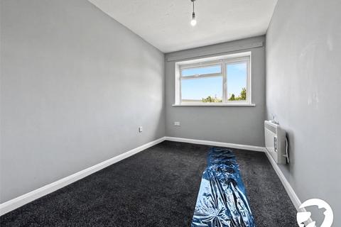 2 bedroom flat to rent, Longhill Avenue, Chatham, Kent, ME5