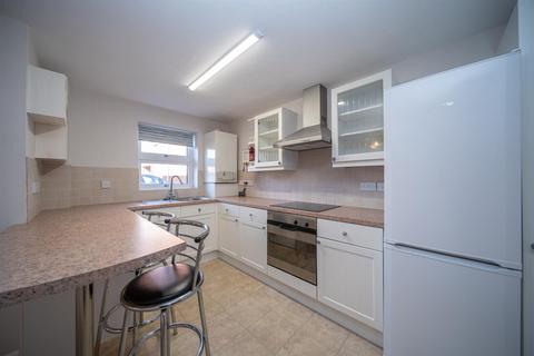 undefined, Wallace Mews, Eaton Bray, LU6 2AZ