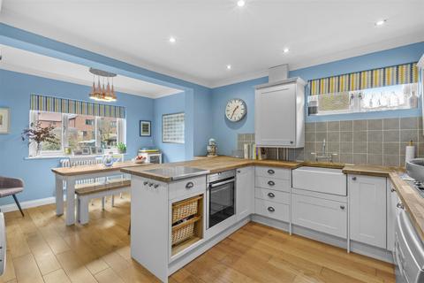 2 bedroom maisonette for sale, Hughenden Road, High Wycombe HP13