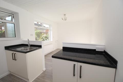 3 bedroom terraced house to rent, Mendip Avenue, Durham DH2