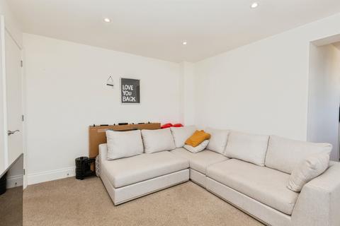2 bedroom apartment for sale, Walton Street, Aylesbury