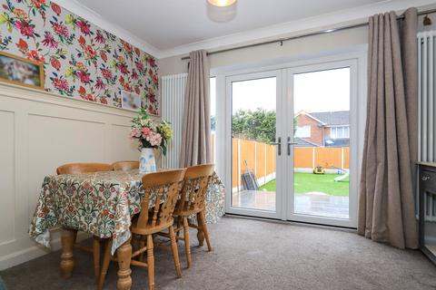 3 bedroom detached house for sale, Tenbury Gardens, Penn, Wolverhampton