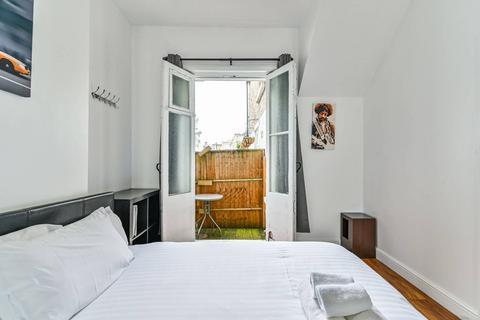1 bedroom flat to rent, Aubert Park, Highbury, London, N5