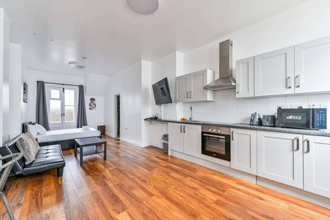 1 bedroom flat to rent, Aubert Park, Highbury, London, N5