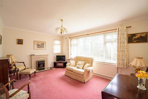 2 bedroom detached bungalow for sale, The Byeway, Hastings