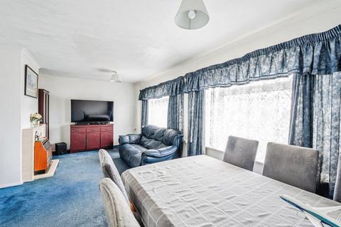 2 bedroom detached bungalow for sale, Upper Chyngton Gardens, Seaford