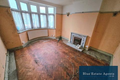 undefined, Somerset Waye, Hounslow, TW5