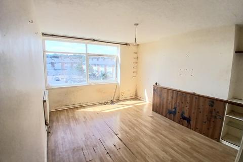 1 bedroom flat to rent, Shephall Way, STEVENAGE