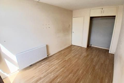 1 bedroom flat to rent, Shephall Way, STEVENAGE