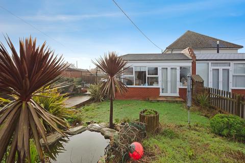 1 bedroom ground floor flat for sale, Coast Road, Bacton, Norwich