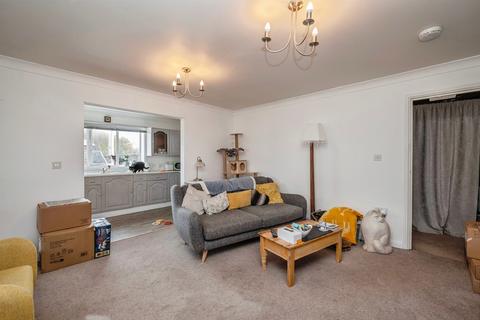 1 bedroom ground floor flat for sale, Coast Road, Bacton, Norwich