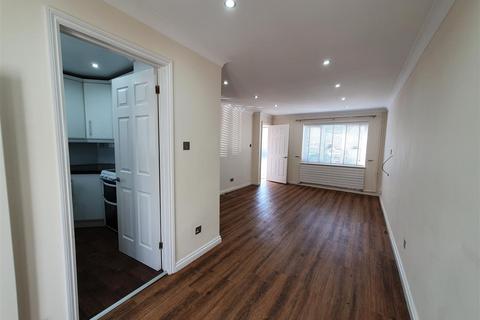 3 bedroom detached house for sale, Whitegate Way, Tadworth