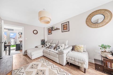 2 bedroom semi-detached house for sale, Foxglove Avenue, Chelmsford CM1