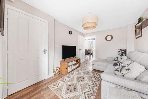 2 bedroom semi-detached house for sale, Foxglove Avenue, Chelmsford CM1