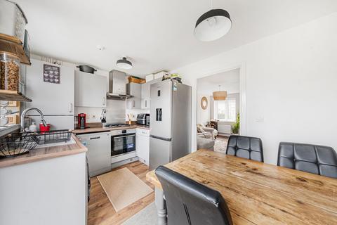 2 bedroom semi-detached house for sale, Foxglove Avenue, Chelmsford CM1