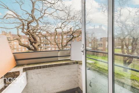 undefined, Kingswood Estate, London