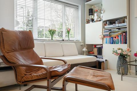2 bedroom ground floor flat for sale, Cavendish Avenue, Ealing, London, W13
