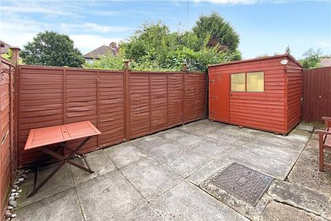 2 bedroom ground floor flat to rent, Northdown Close, Ruislip, HA4