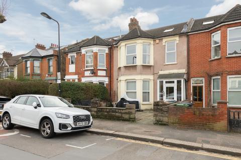 Poppleton Road, Leytonstone, London, E11 1LS