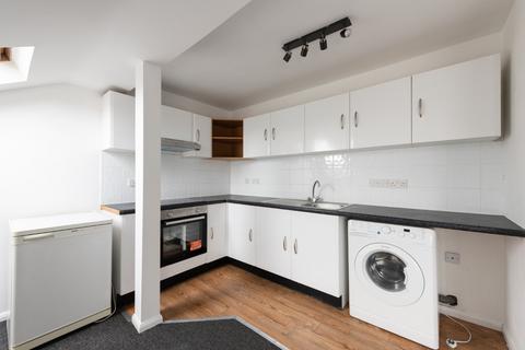 1 bedroom flat for sale, Poppleton Road, Leytonstone, London, E11 1LS