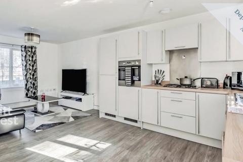 2 bedroom flat to rent, Daffodil Crescent Crawley RH10