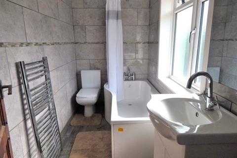 House share to rent, Whitchurch Lane, Edgware, London, HA8