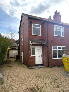 2 bedroom semi-detached house to rent, Carrholm Drive, Leeds LS7