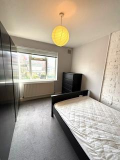 2 bedroom semi-detached house to rent, Carrholm Drive, Leeds LS7