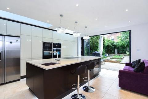 undefined, Rathcoole Avenue, London, N8