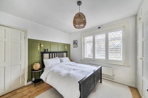 2 bedroom flat for sale, Crystal Palace Road, East Dulwich, London, SE22