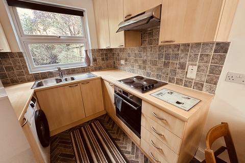 2 bedroom flat to rent, Sussex Way, London N7