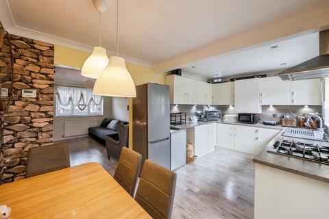3 bedroom semi-detached house for sale, Ripon Avenue, Wheatley, Doncaster