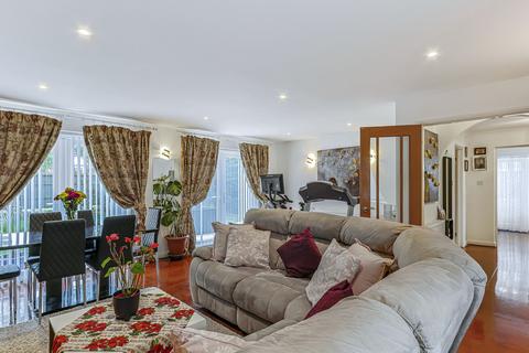 4 bedroom detached house for sale, Meon Road, Bournemouth