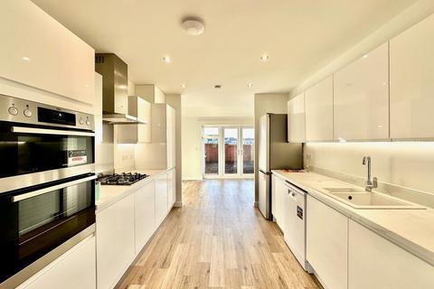 undefined, Dart Avenue, Topsham, Exeter