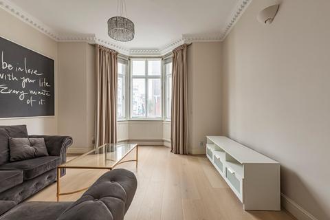 2 bedroom flat to rent, Lennox Gardens, Knightsbridge, London, SW1X