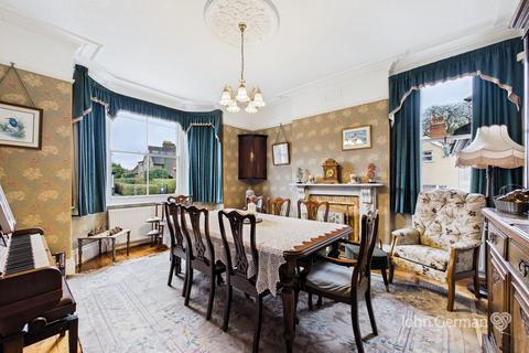 5 bedroom semi-detached house for sale, Wigginton Road, Tamworth