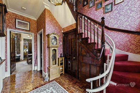 5 bedroom semi-detached house for sale, Wigginton Road, Tamworth